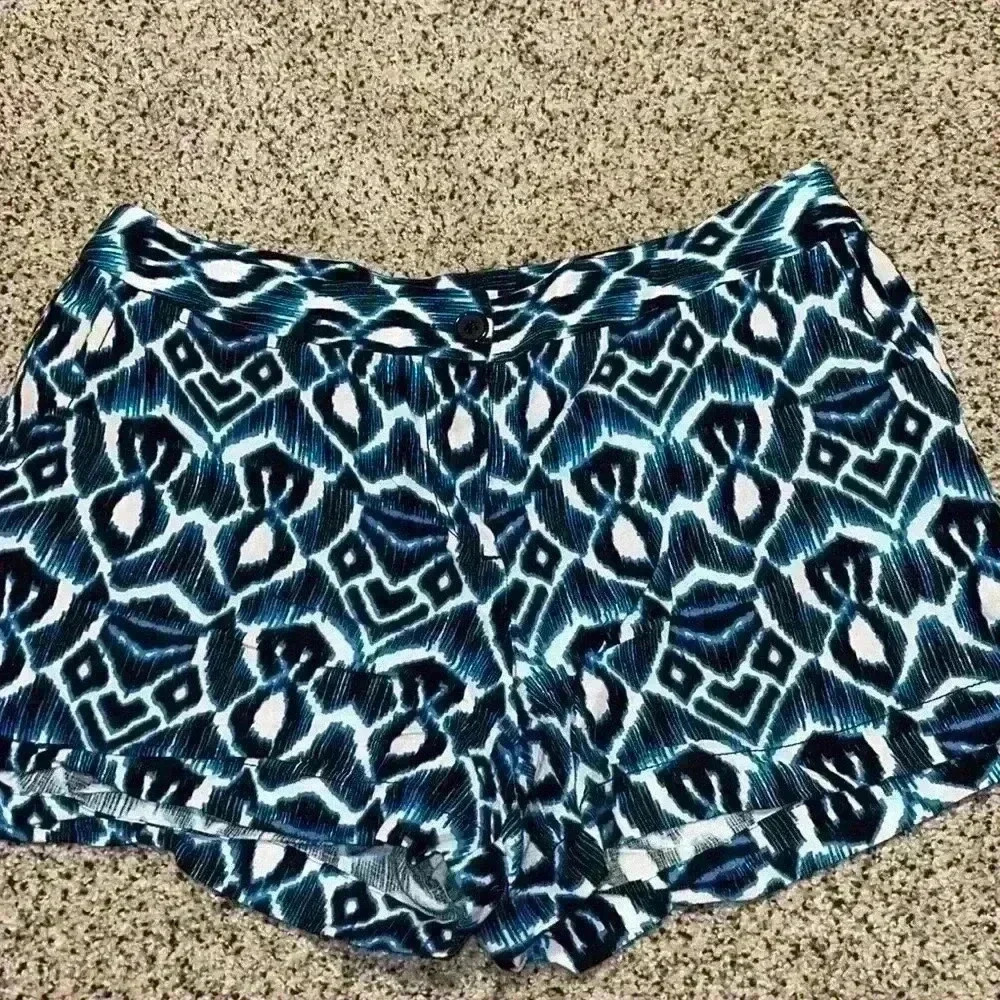 Super cute shorts, very soft material size 12